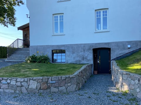 Cozy apartment at Høvik, close to the sea and Oslo city center