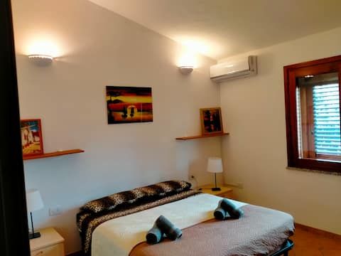 Popular Airbnb listing: Cottage 450 meters from the beach in San Teodoro