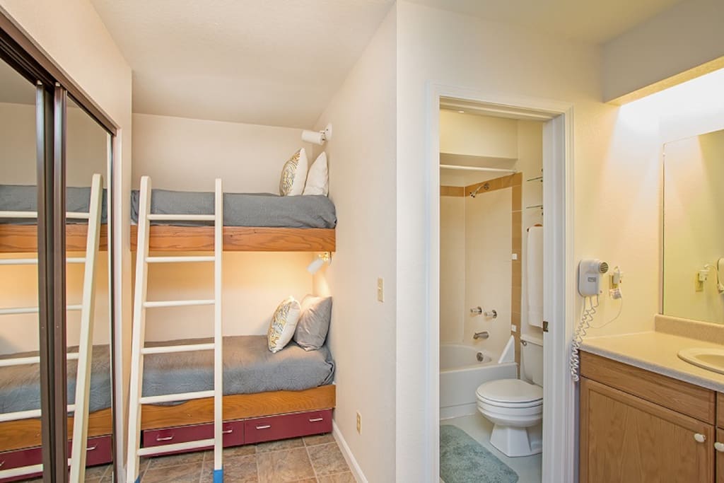 Built-in Twin Bunks
