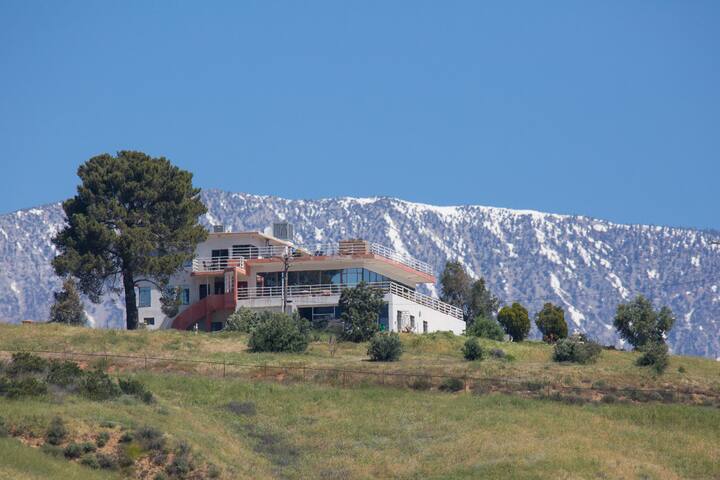 Top of  World Estate near Palm Springs  Luxury