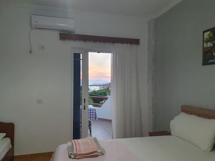 Double Studio!great View!private Kitchen &Parking! - Ksamil