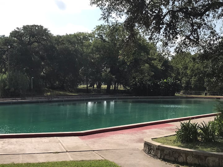 Brackettville Vacation Rentals & Homes Texas, United States Airbnb