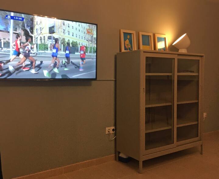 Უკან...ღამე და დაღლილი