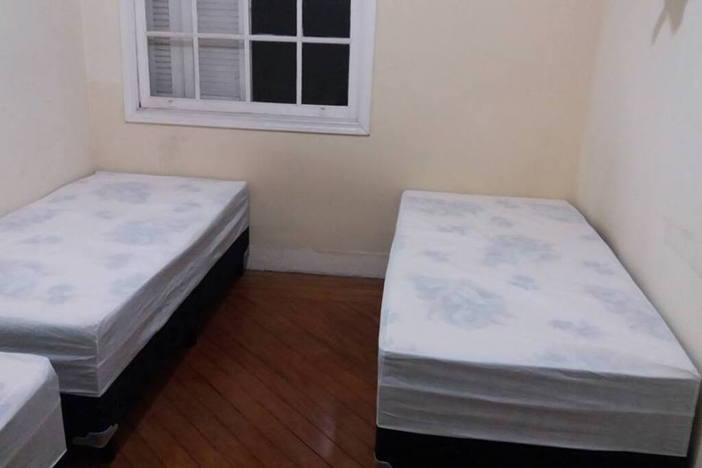 quarto n°3,parte superior da casa com 3 vagas tudo novo para melhor servir os hóspedes