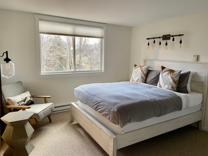 BR#4 голямо двойно легло, места за сядане и самостоятелна баня