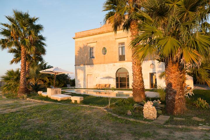 Antica Tenuta il Greco 1888 luxury swimming pool gallery image 3