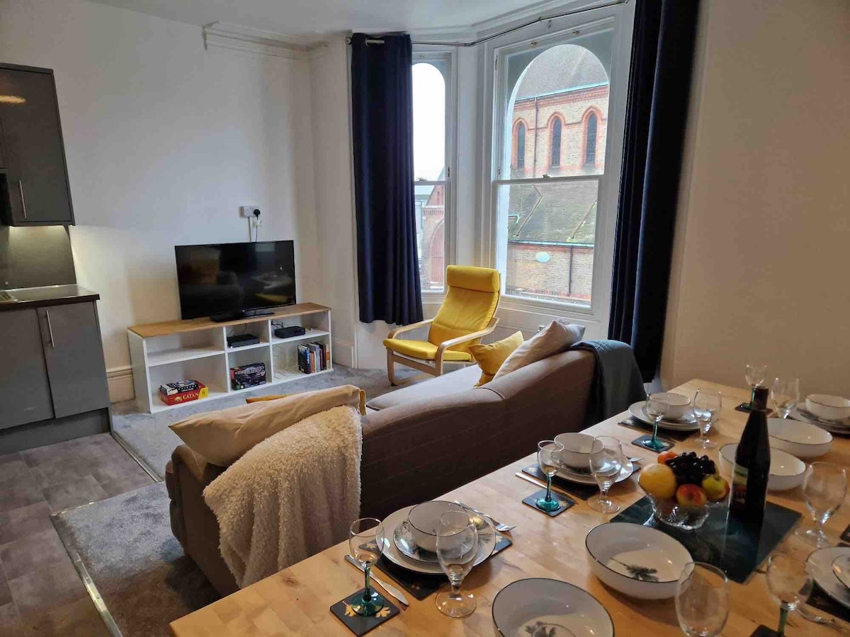 Popular Airbnb listing: The Palm in Falmer