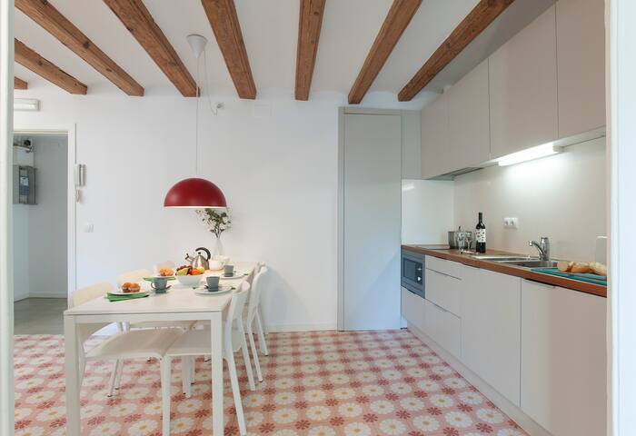 Central Azulete gallery image 2