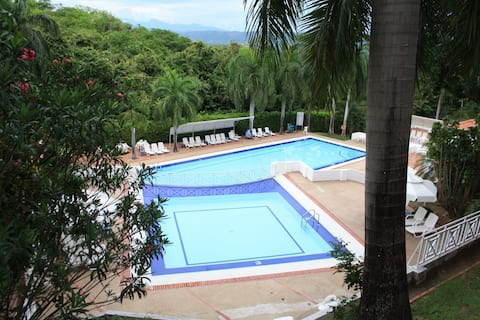 Beautiful Apartment in Condominium Girardot Resort.