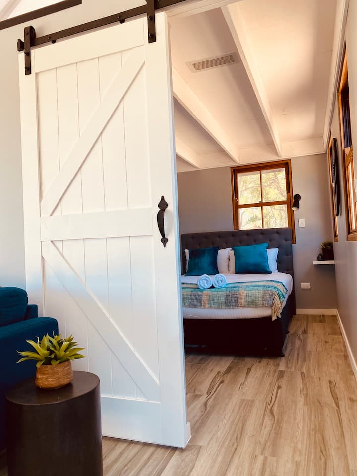 Bedroom 1 - Cottage Two Queen 