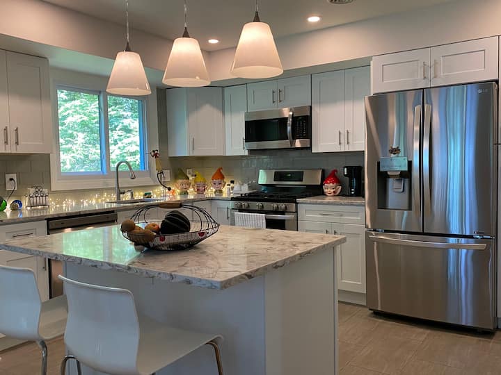 Niskayuna Nest Two Houses for Rent in Niskayuna, New York, United