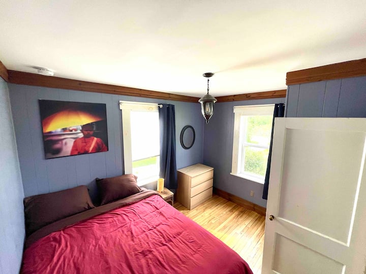 Queen bedroom off the living room.