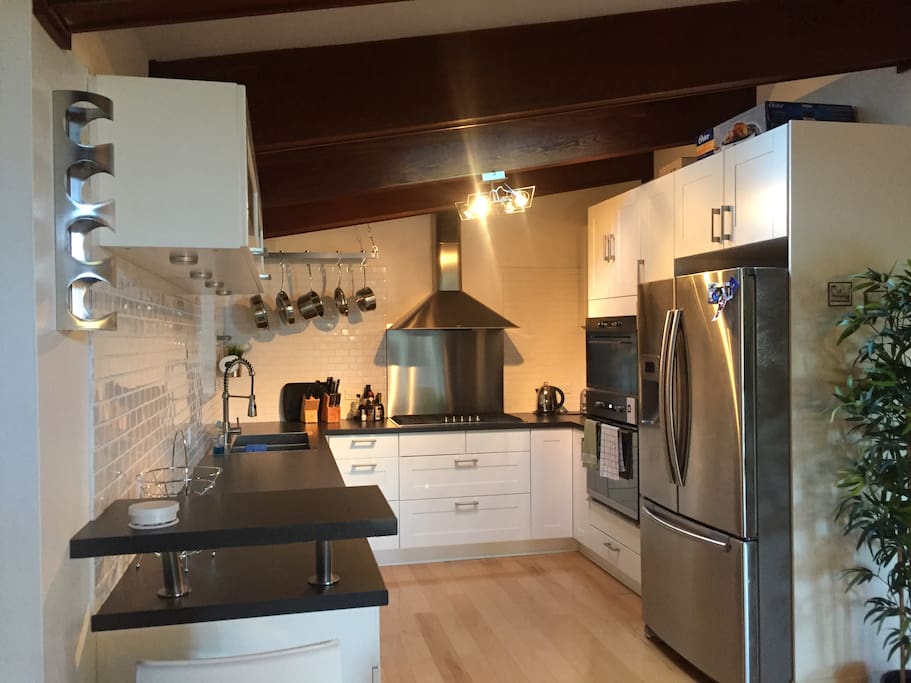 Gourmet Check Kitchen