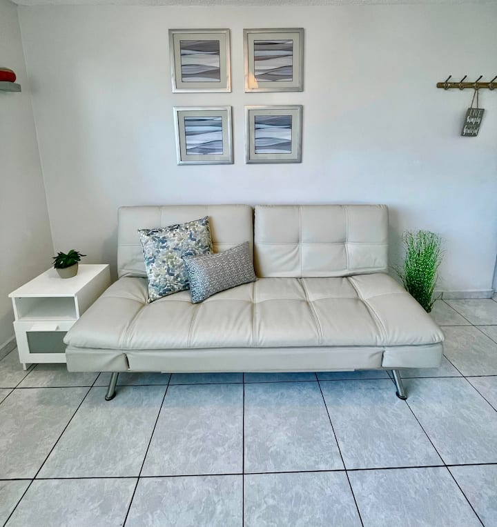 Serene Beach Retreat | Calle Loíza + Parking - San Juan, Puerto Rico
