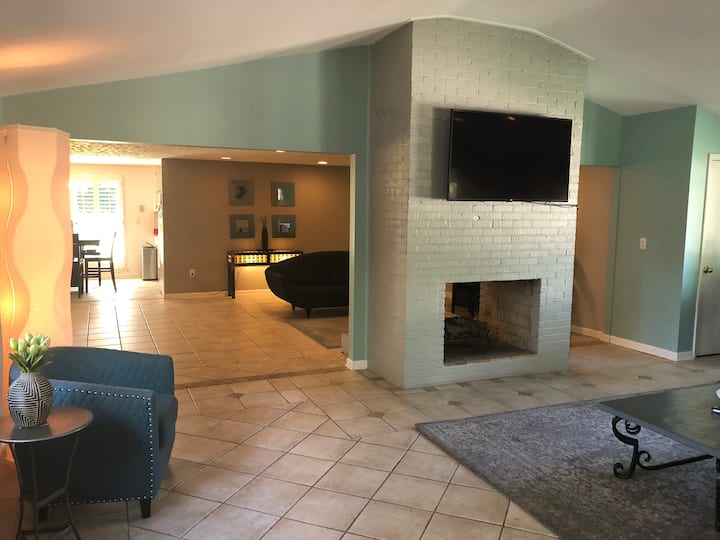 Gorgeous Ranch On The Duck River - Chapel Hill, TN