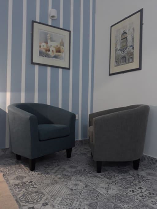 Sitting Area /TV area
