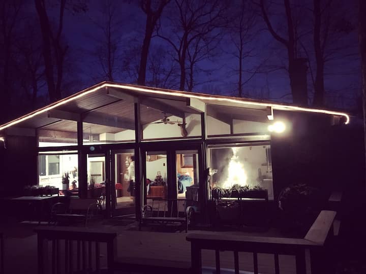 Pocono Mountain Lake Vacation Rentals & Homes Lehman township, PA