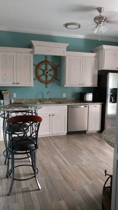 Full kitchen