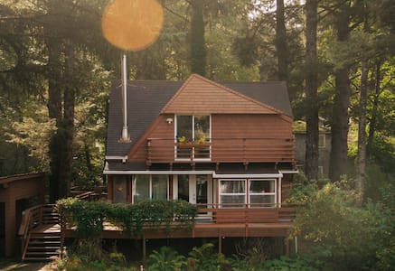 The Haystack Haus - A Cabin on the Oregon Coast