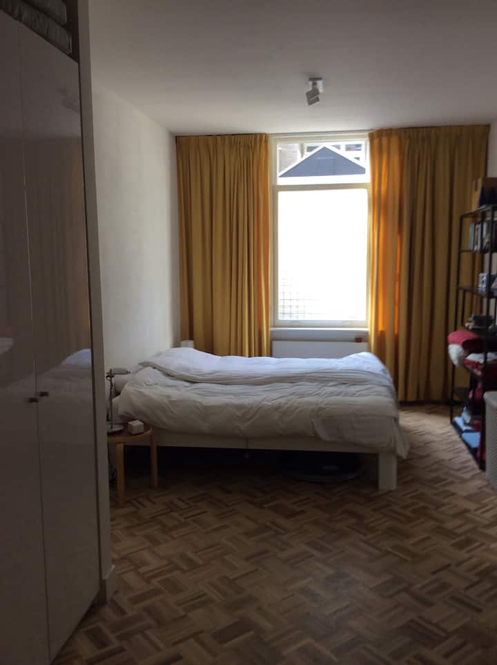 غرفة النوم الرئيسية