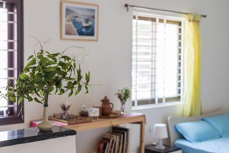 Private and modern studio close to everything