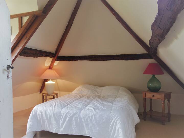 غرفة النوم 1