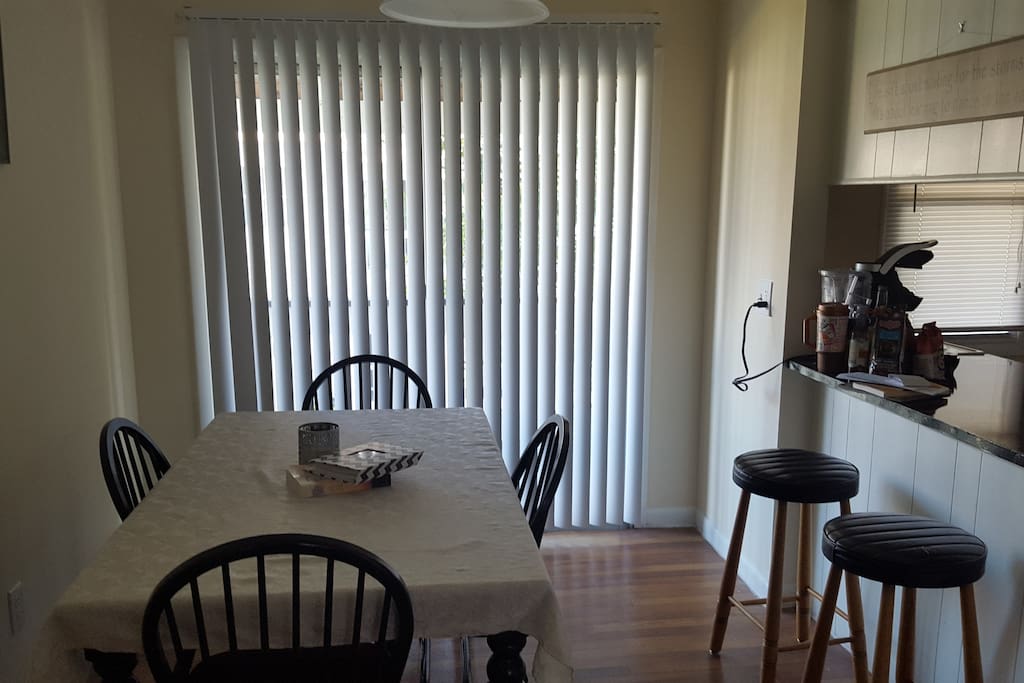 Dining Room: Plenty of seating.