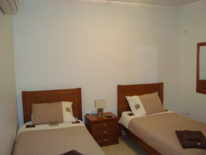 Two single beds with balcony 