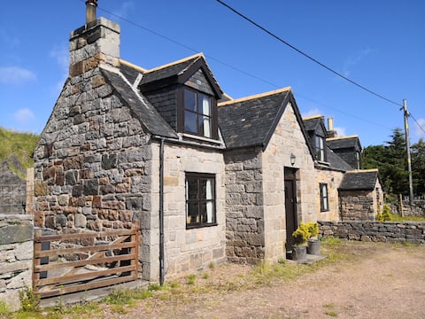 Cranstackie, A Traditional Highland Cottage