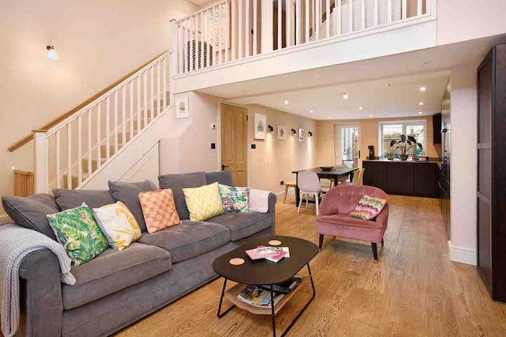 Seaside Home, 150 Steps To The Beach - Teignmouth