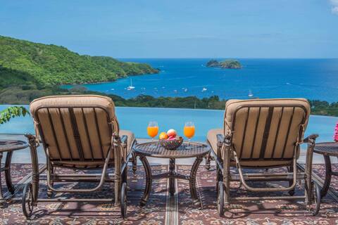 Mar-a-Villa by Star Villas