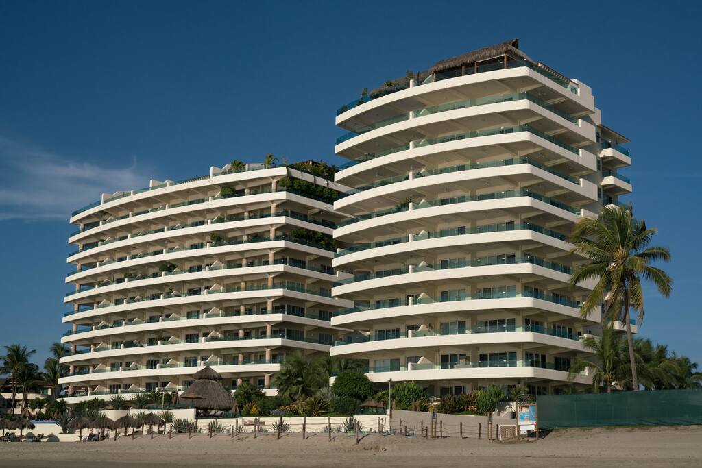 Tallest Tower - Floor 9 - Right side