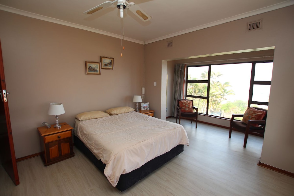 Მთავარი საძინებელი საკუთარი სააბაზანოთი