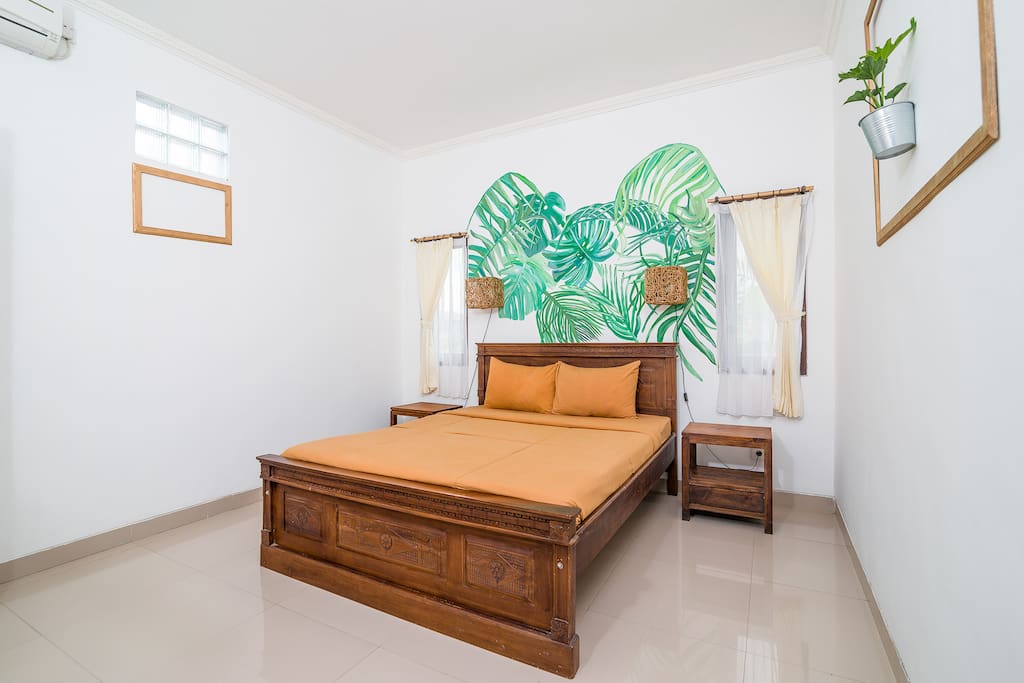 1st Room