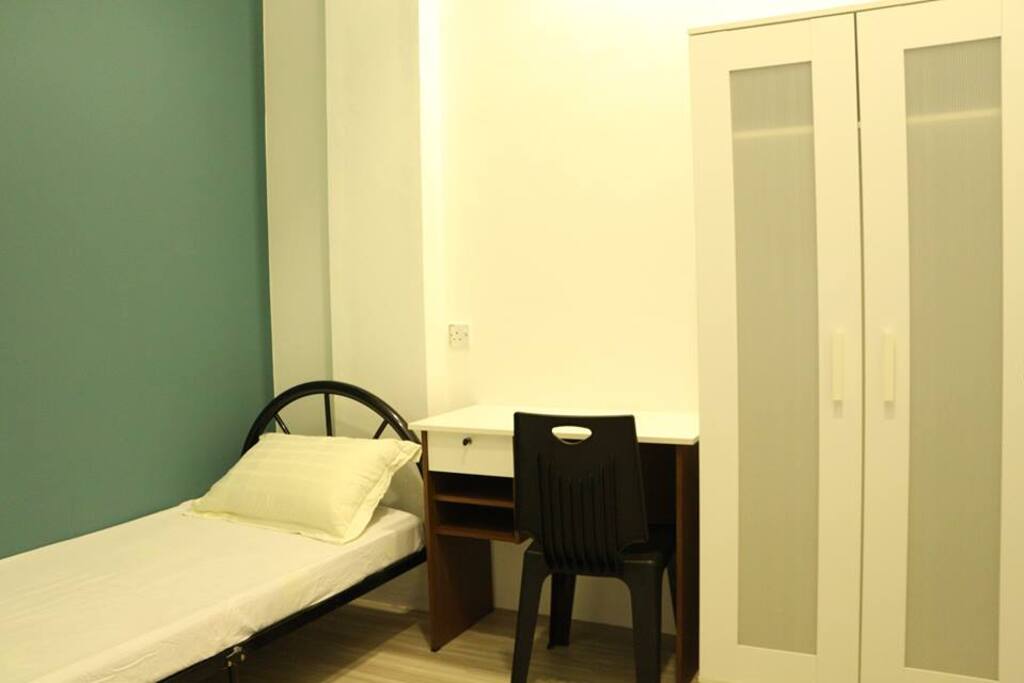 single bed room