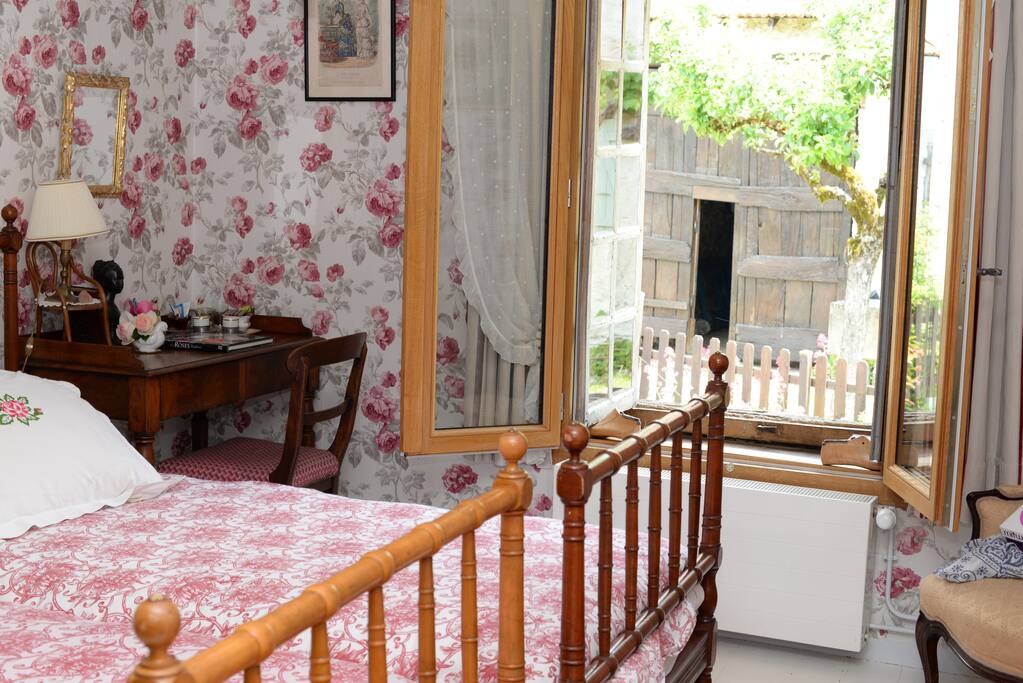 The Rose Room offers comfortable twin beds