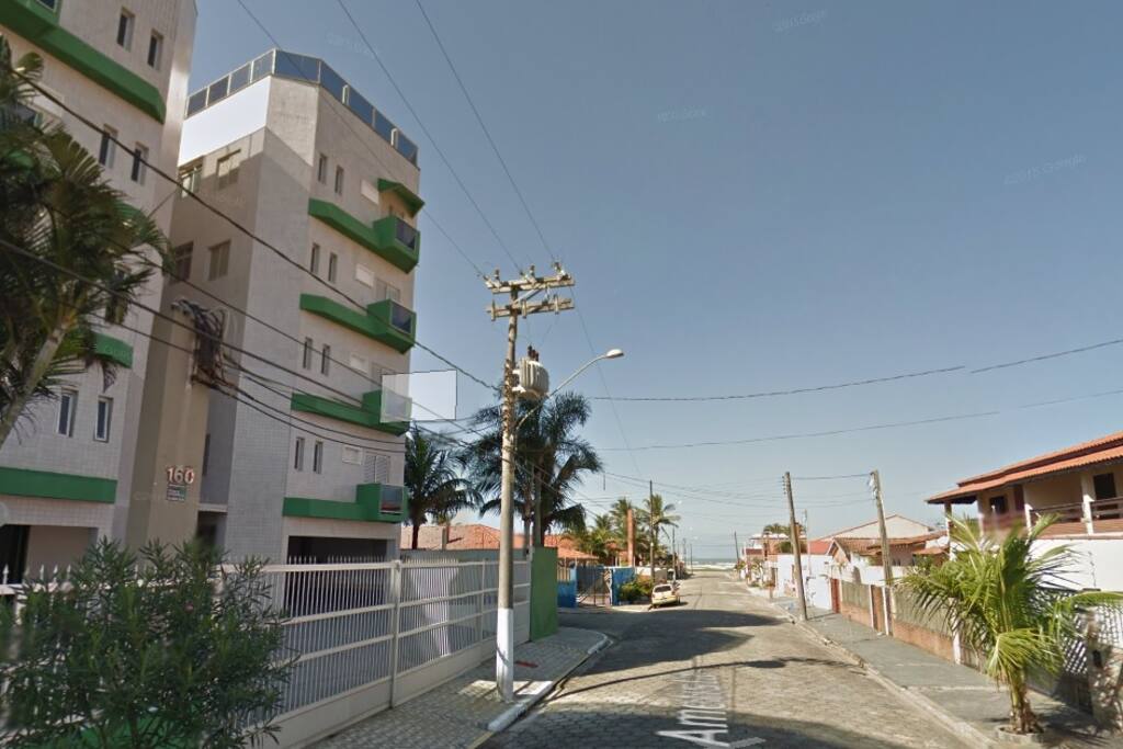 distância do prédio até a praia