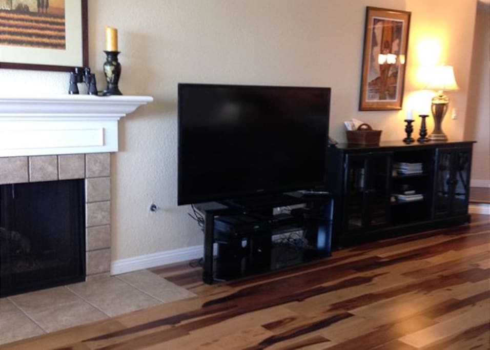 Big, flat screen TV & wireless internet included.