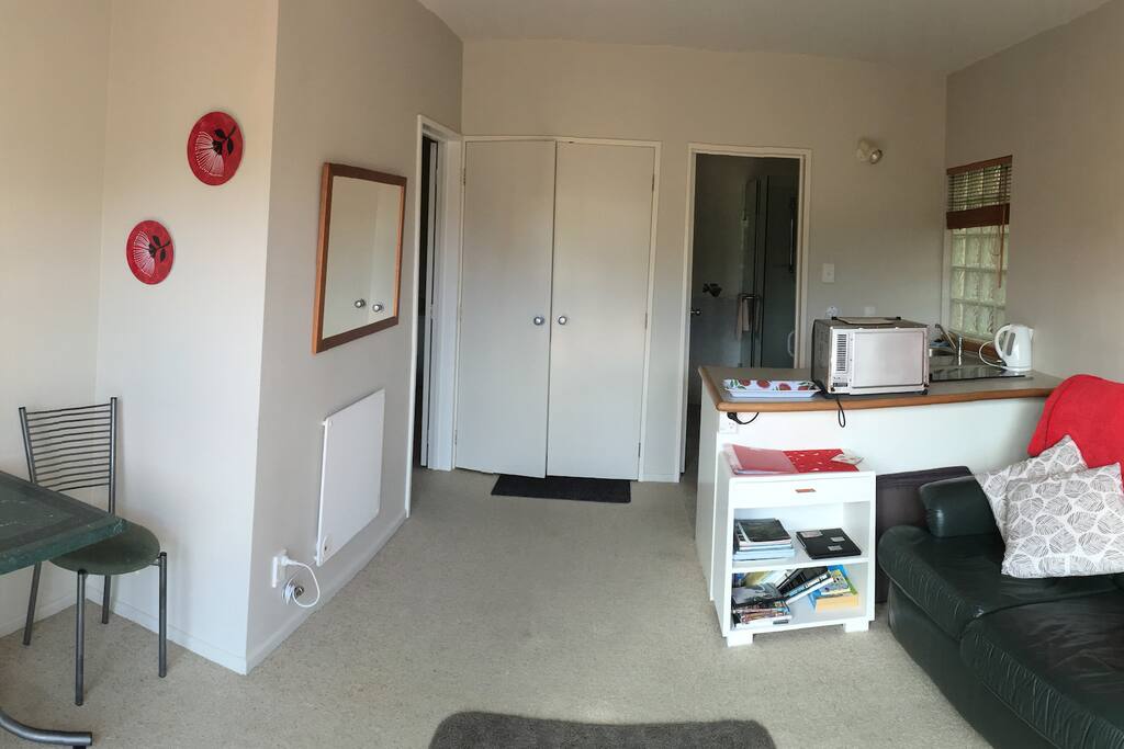 Lounge, dining, kitchenette