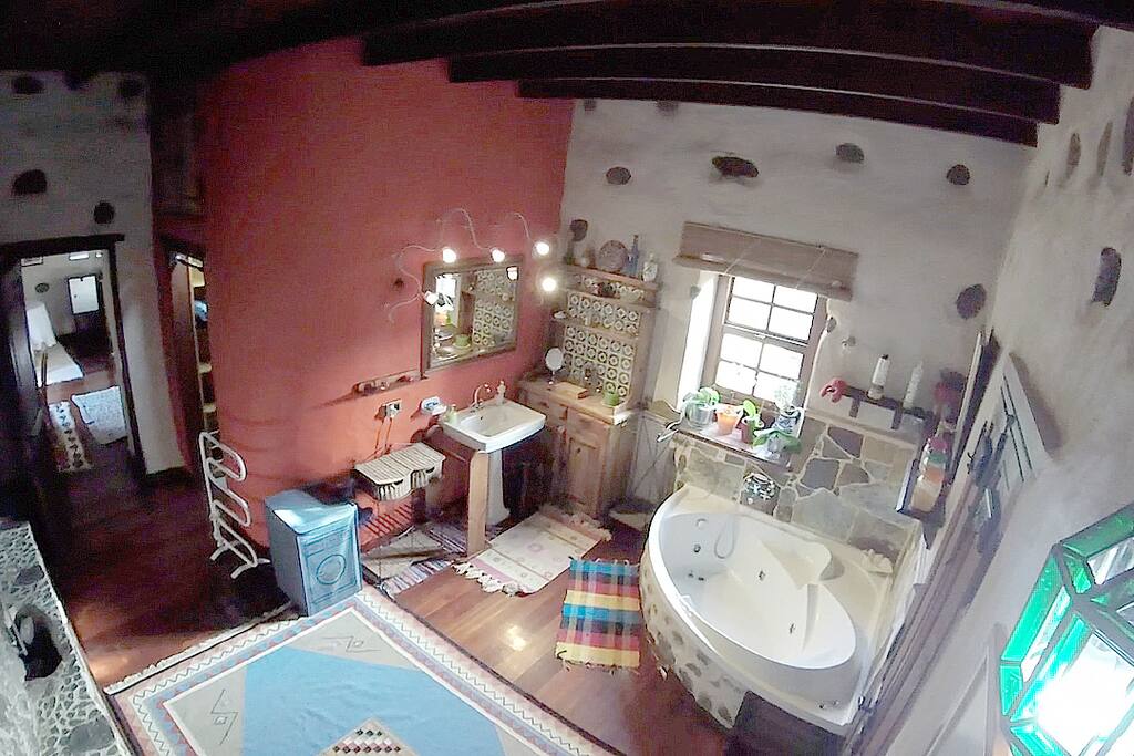Bathroom/Baño