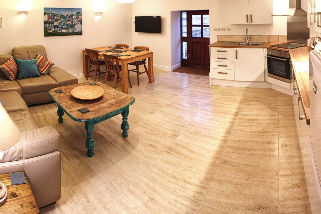 Light & airy open plan kitchen lounge diner