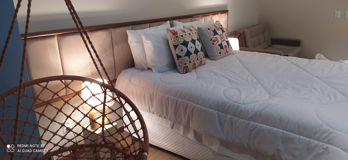 Ჩვენი დეკორი უნიკალურია. Პატარა სივრცეში მცირე თანხაა.