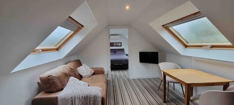 The Annexe at Lilac Cottage. Free secure parking.