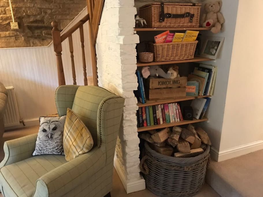A selection of local maps, games and books to help you explore and relax in Holmfirth.