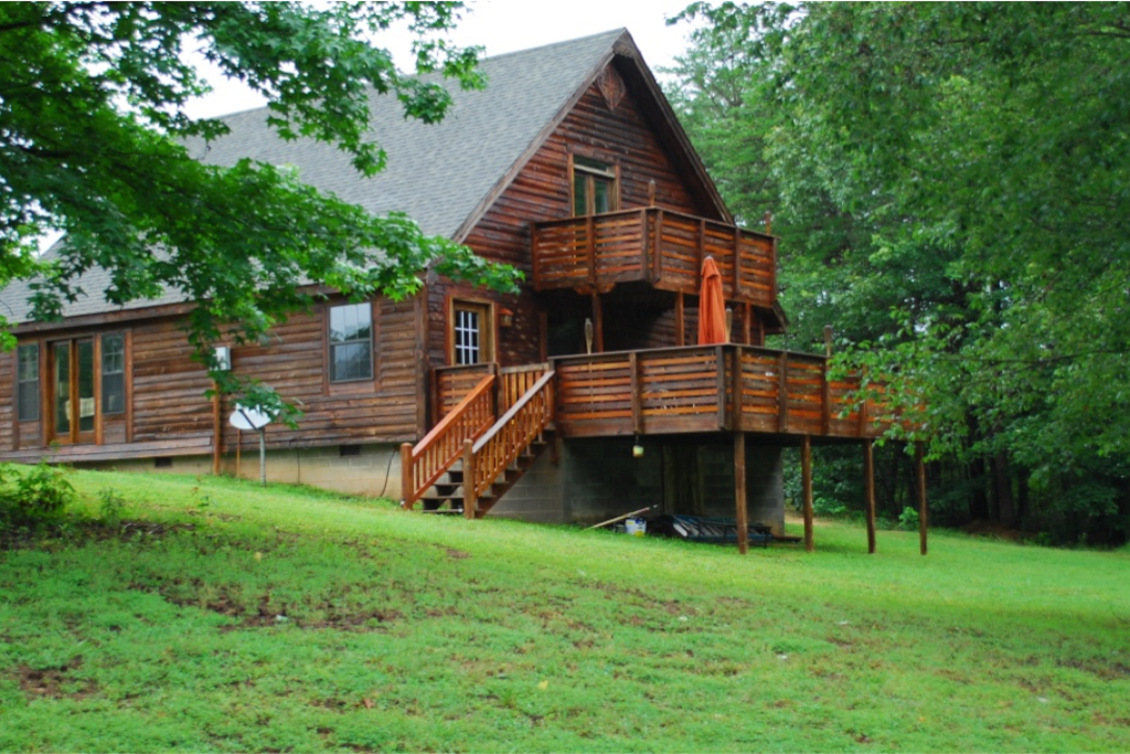 Serenity Cabin your getaway! Cabins for Rent in Danville, Alabama