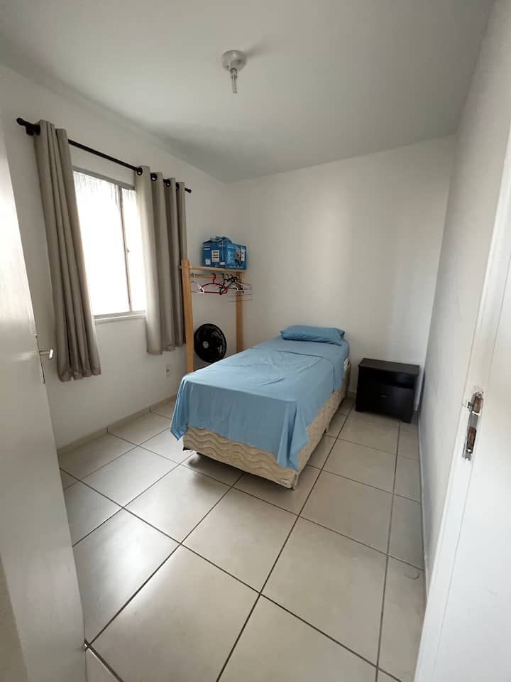 חדר יחיד ( נוף 1 )