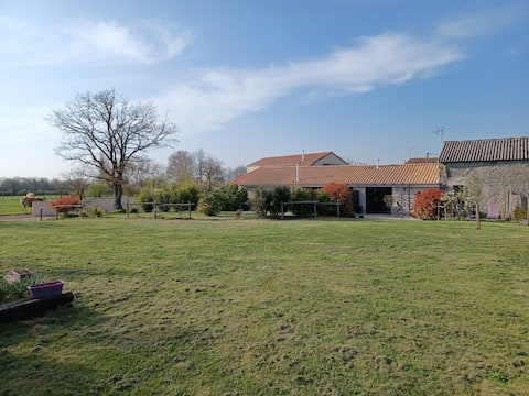 Top performing Airbnb: Puy du Fou Country Cottage and Oriental Park in Vendée