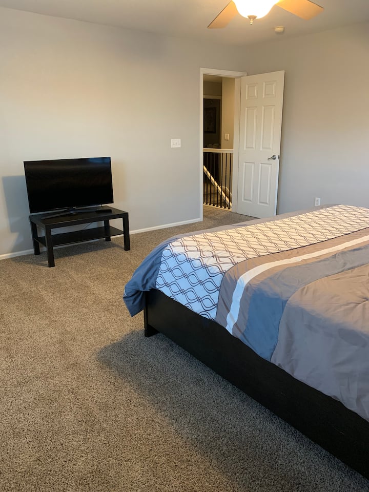 Mwalimu (Chumba cha kulala 2)