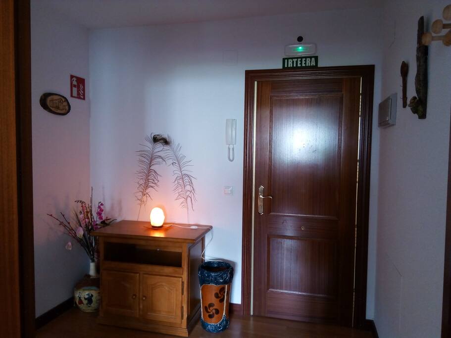 la entrada