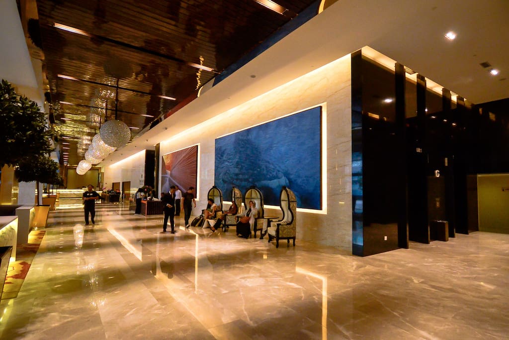 Luxury 5 Star Hotel Lobby